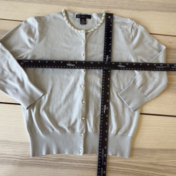 August Silk Light Gray Cardigan Sweater size S - Picture 6 of 8
